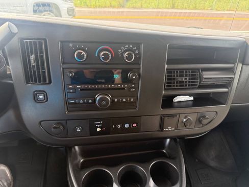 Used 2016 Chevrolet Express 3500 LT w/ LT Preferred Equipment Group RWD image 15