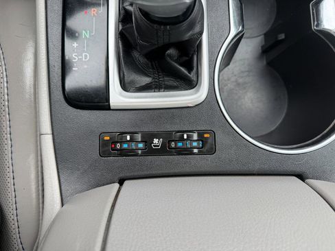 Used 2016 Toyota Highlander Limited Platinum AWD/4WD image 20