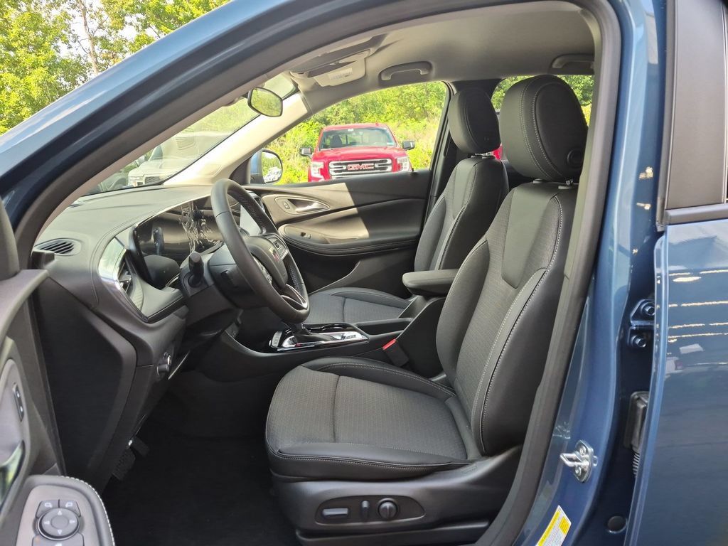 New 2026 Buick Encore GX Preferred w/ Comfort Package AWD/4WD image 18