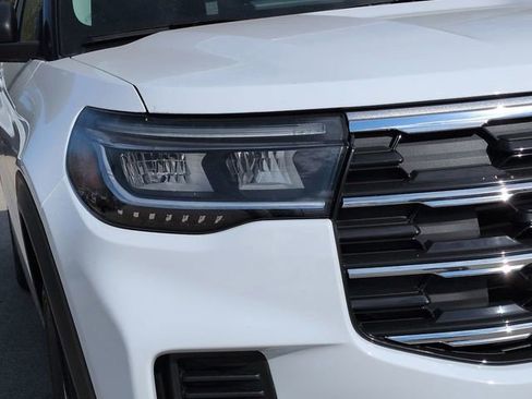 New 2026 Ford Explorer Active image 9