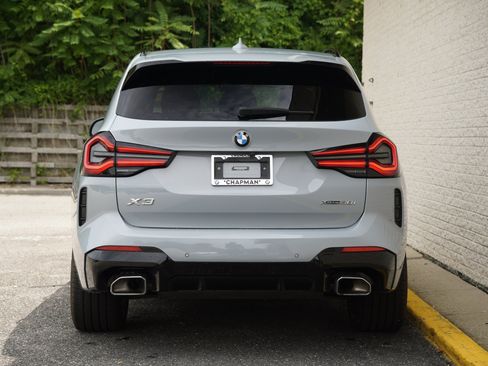 Used 2022 BMW X3 xDrive30i w/ M Sport Package 2 AWD/4WD image 6