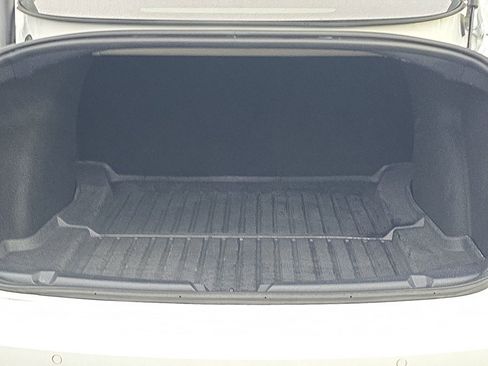 Used 2022 Tesla Model 3 Performance image 9