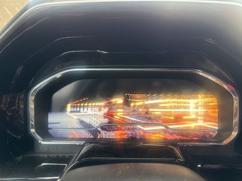 Used 2025 Chevrolet Silverado 1500 LT image 30