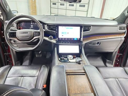 Used 2023 Jeep Grand Wagoneer L Series II image 25