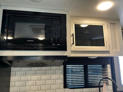 Used 2022 Ford F150 image 38