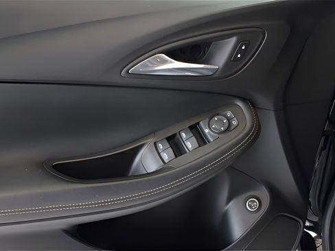 Used 2023 Buick Encore GX Select image 14