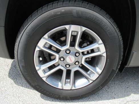 Used 2025 GMC Terrain Elevation FWD image 8