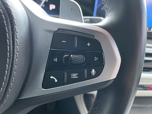 Used 2024 BMW X7 M60i w/ Executive Package image 22