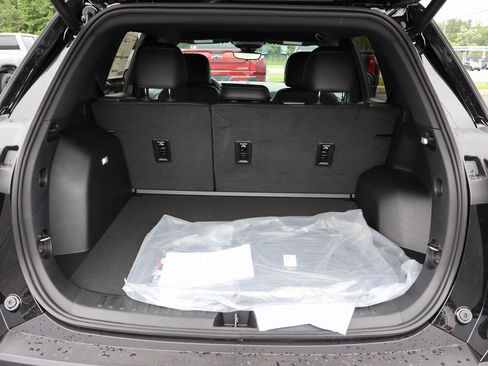 New 2026 Chevrolet Equinox LT w/ Convenience Package II image 24