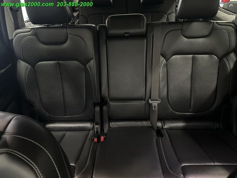 Used 2023 Jeep Grand Cherokee L Limited AWD/4WD image 30