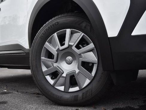 New 2026 Nissan Kicks S image 3