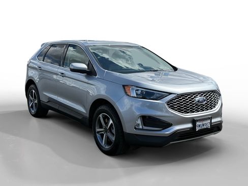Certified 2024 Ford Edge SEL w/ Convenience Package AWD/4WD image 7
