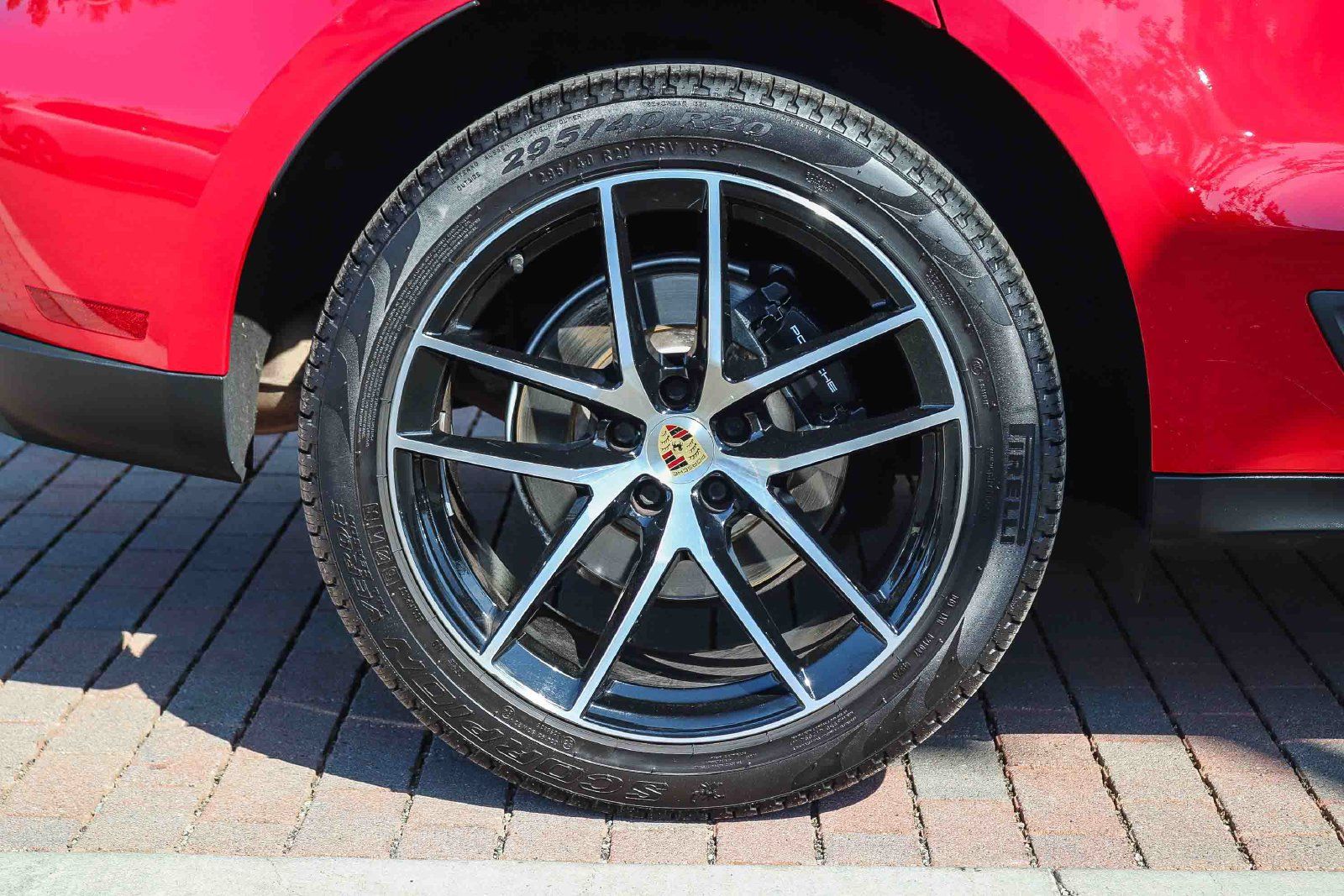 Used 2022 Porsche Macan AWD/4WD image 8