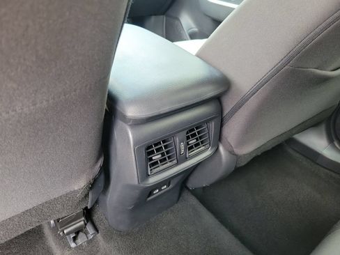 Used 2024 Toyota RAV4 XLE FWD image 11