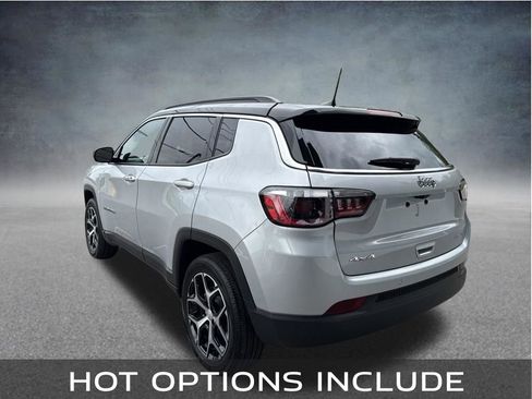 Used 2024 Jeep Compass Limited AWD/4WD image 2