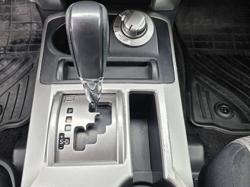Used 2016 Toyota 4Runner SR5 AWD/4WD image 23