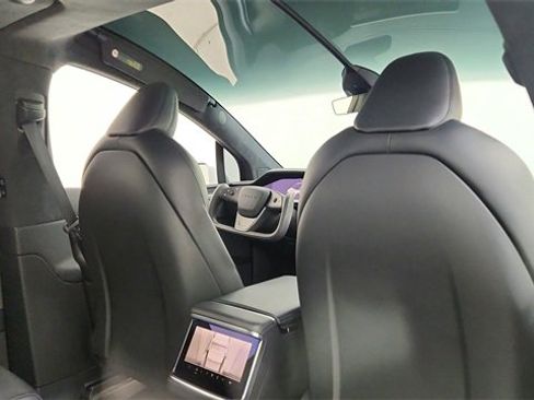 Used 2022 Tesla Model X Plaid image 26
