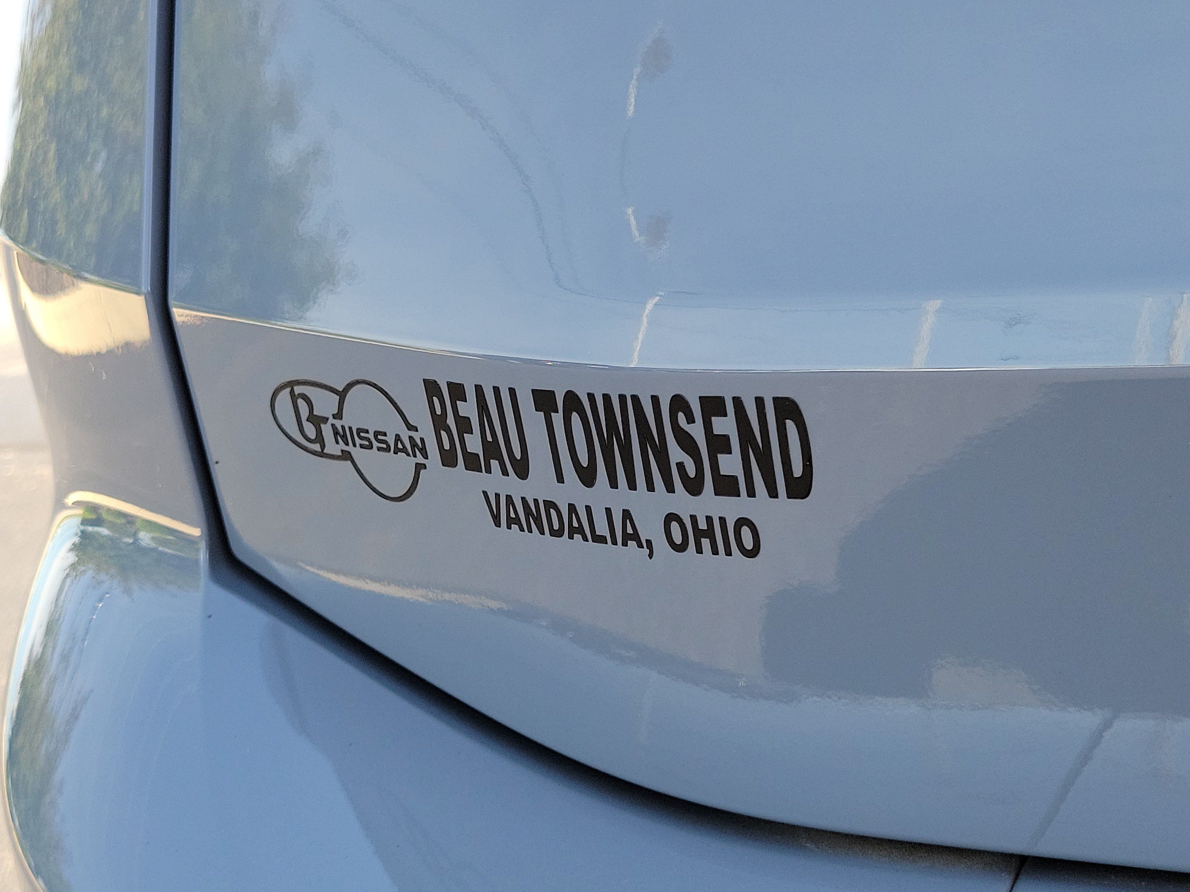 Certified 2025 Nissan Rogue SL FWD image 6
