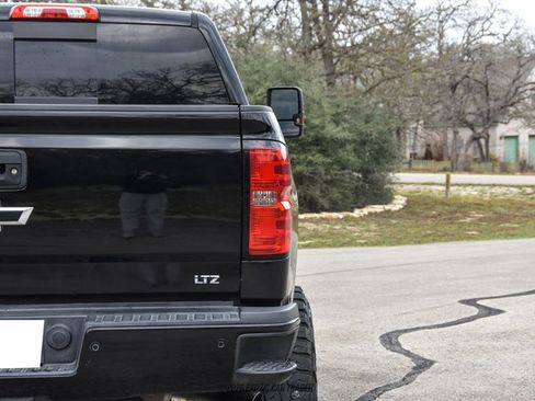 Used 2019 Chevrolet Silverado 2500 LTZ w/ Duramax Plus Package image 77