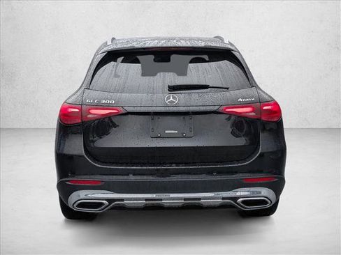 Used 2023 Mercedes-Benz GLC 300 4MATIC image 6