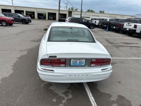 Used 1998 Buick Park Avenue FWD image 17