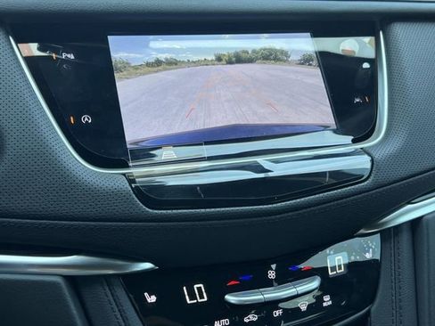 New 2025 Cadillac XT6 Luxury image 16