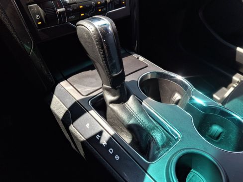 Used 2017 Ford Explorer XLT w/ Equipment Group 201A image 15