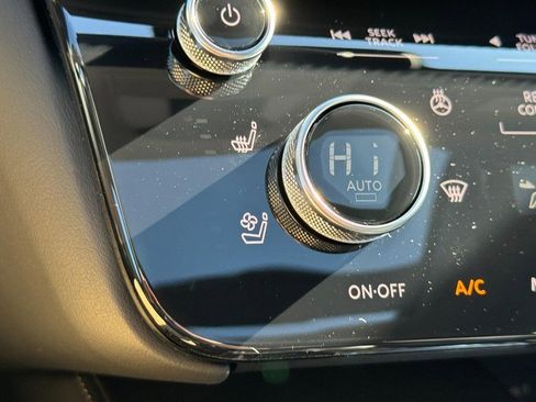 New 2026 INFINITI QX60 Luxe w/ Family Package image 14