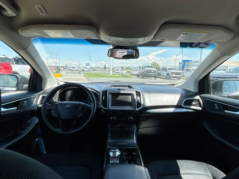 Used 2020 Ford Edge SE image 37