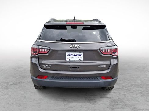 Used 2020 Jeep Compass Latitude w/ Cold Weather Group AWD/4WD image 4