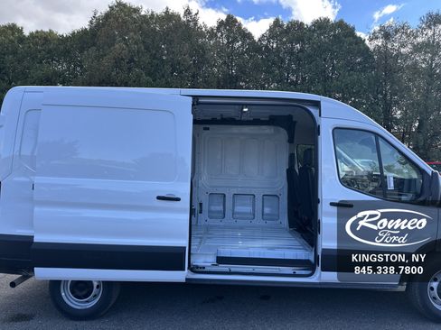 New 2026 Ford Transit 250 148 Medium Roof image 27