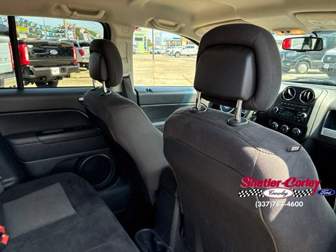Used 2016 Jeep Compass Sport w/ Power Value Group AWD/4WD image 17
