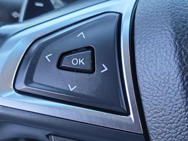Used 2017 Ford Edge Titanium AWD/4WD image 8