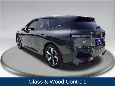 Used 2023 BMW iX xDrive50 w/ Premium Package AWD/4WD image 16