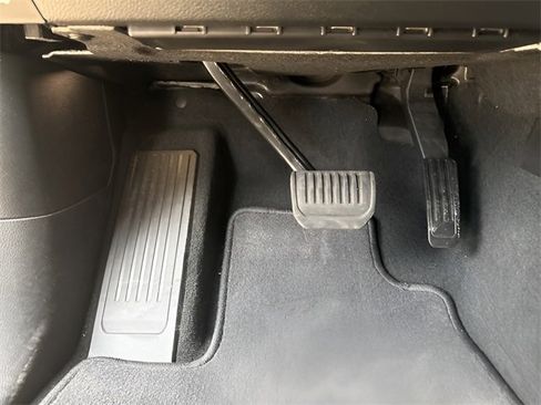 New 2025 Jeep Grand Cherokee L Laredo w/ Luxury Tech Group I image 12