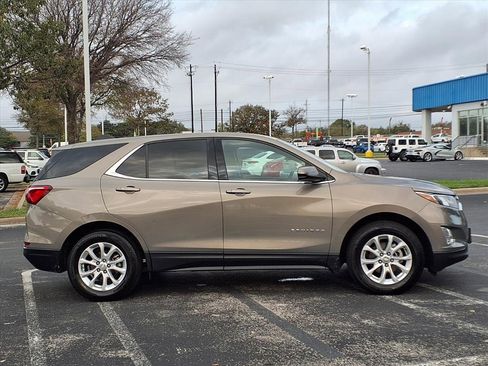 Used 2018 Chevrolet Equinox LT image 4