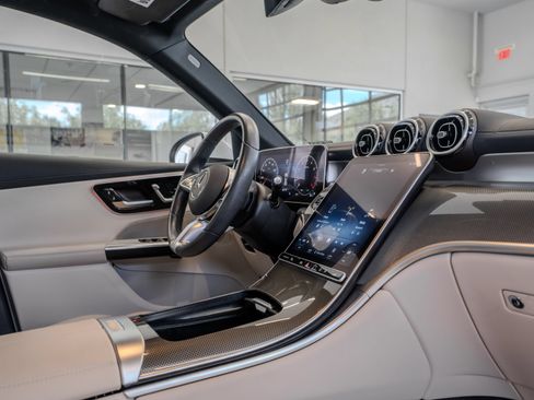 Certified 2024 Mercedes-Benz GLC 300 image 18
