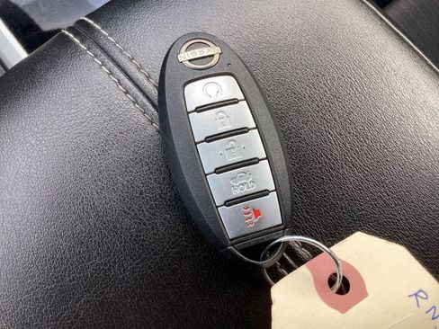 Used 2024 Nissan Altima 2.5 SV image 32