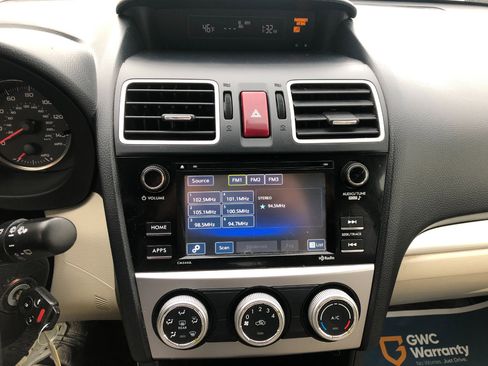 Used 2015 Subaru Crosstrek 2.0i Premium image 16