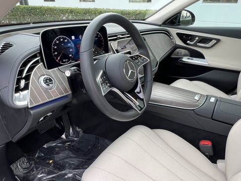 Certified 2025 Mercedes-Benz E 350 4MATIC Sedan image 17
