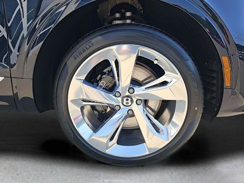 New 2024 Bentley Bentayga Extended Wheelbase image 11