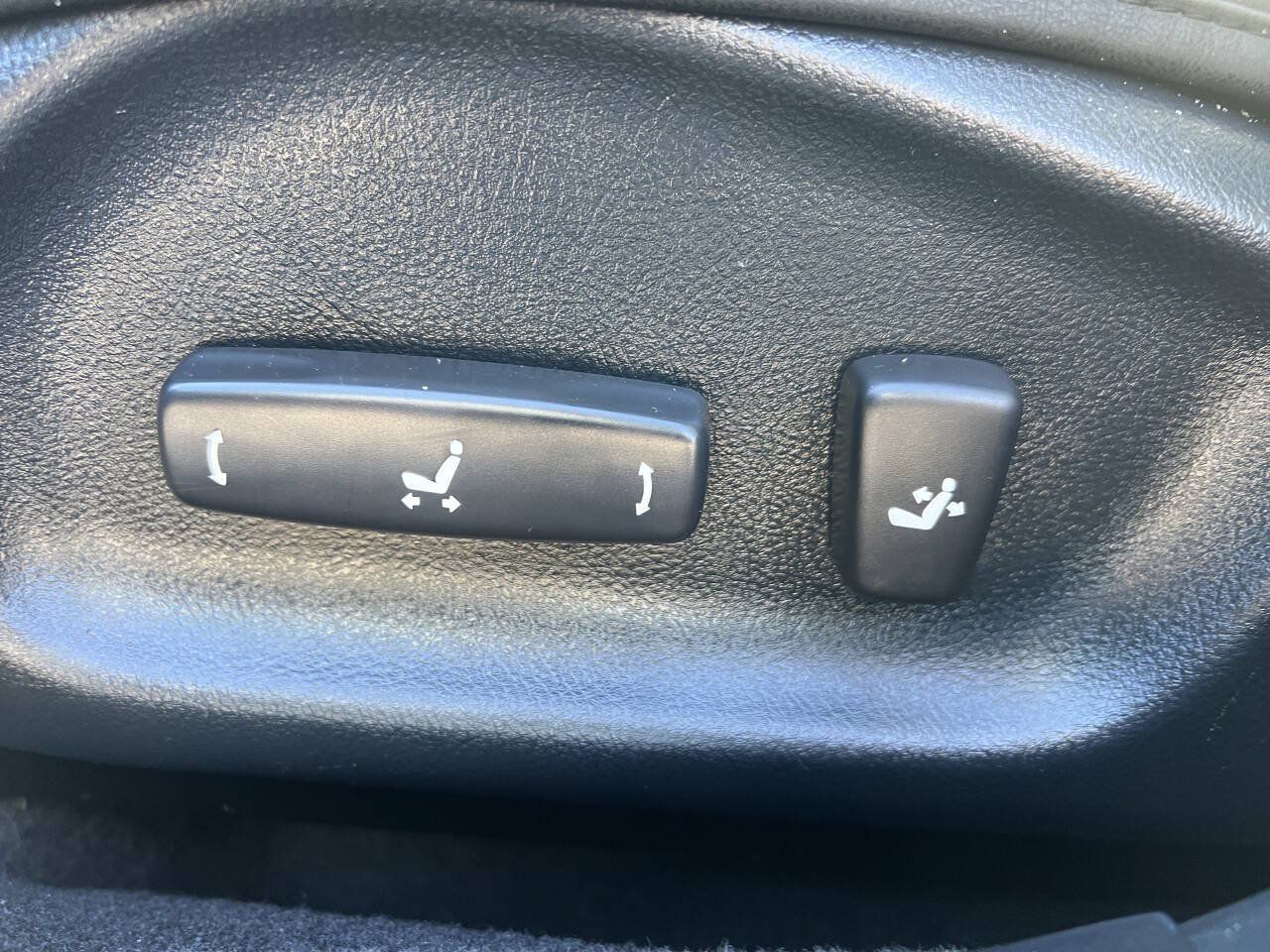 Used 2003 Lexus IS 300 RWD image 10