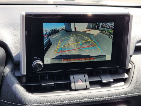 Certified 2025 Toyota RAV4 XLE AWD/4WD image 15