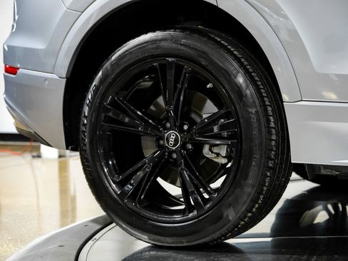 Used 2022 Audi Q8 Premium Plus w/ Premium Plus Package image 60