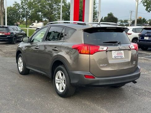 Used 2013 Toyota RAV4 XLE AWD/4WD image 6
