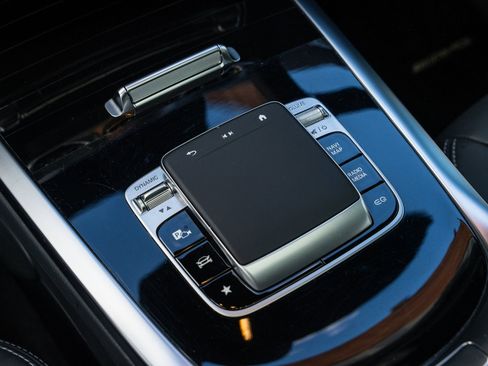 Used 2025 Mercedes-Benz G 580 w/ EQ Technology image 32