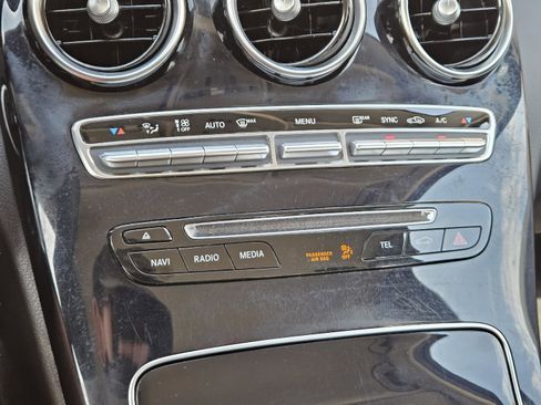 Used 2015 Mercedes-Benz C 300 Sedan image 19