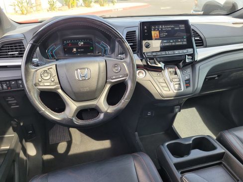 Used 2023 Honda Odyssey Sport image 18