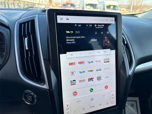 Used 2024 Ford Edge SEL image 24