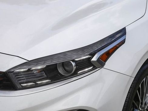 Certified 2023 Kia Forte GT-Line FWD image 6